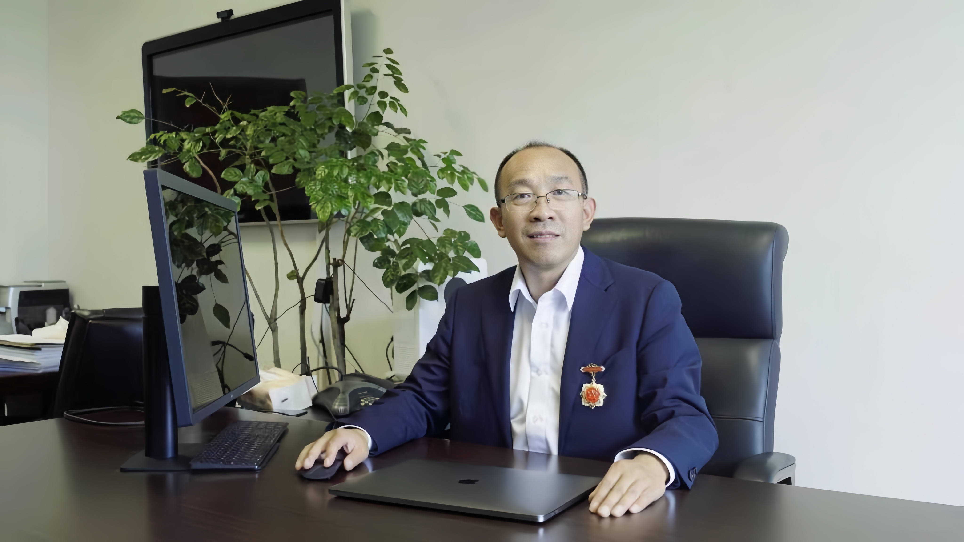 乐投网页版创新论坛第一千四百八十五讲：金属-有机限域结构可控组装与拟酶催化