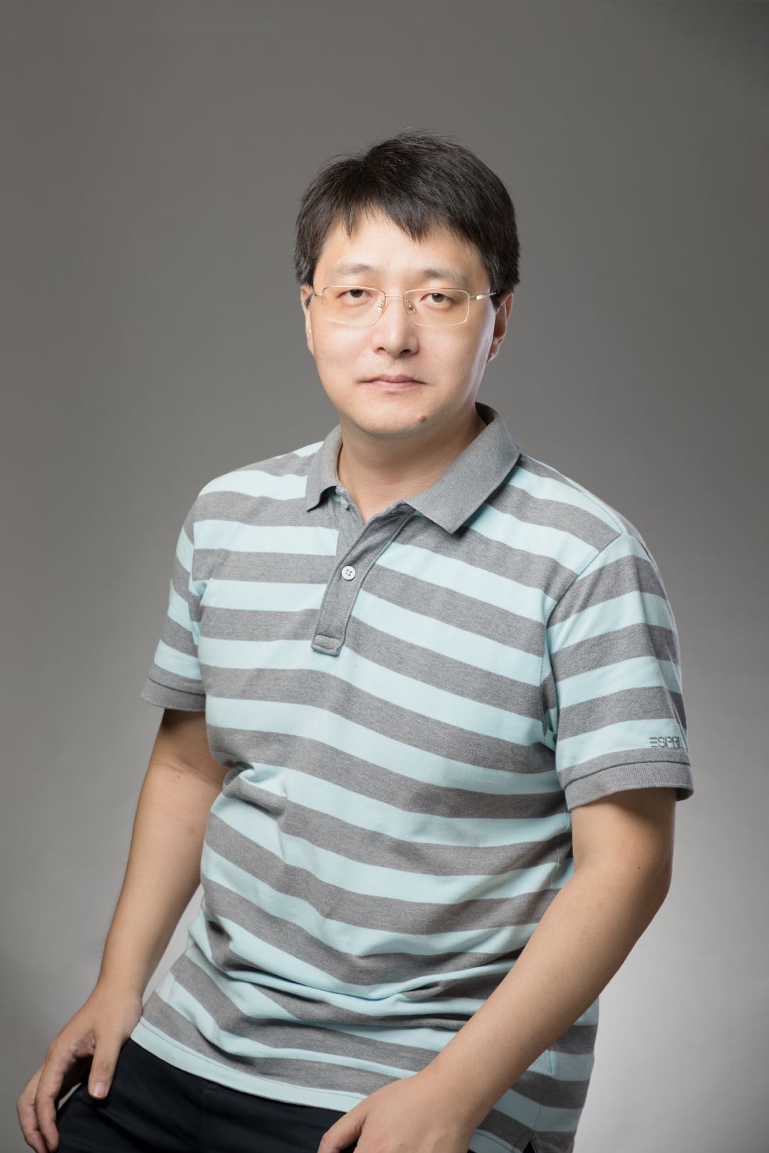 乐投网页版创新论坛第九百五十七讲：Searching New Phenomenon in Uniformly Hyperbolic Systems