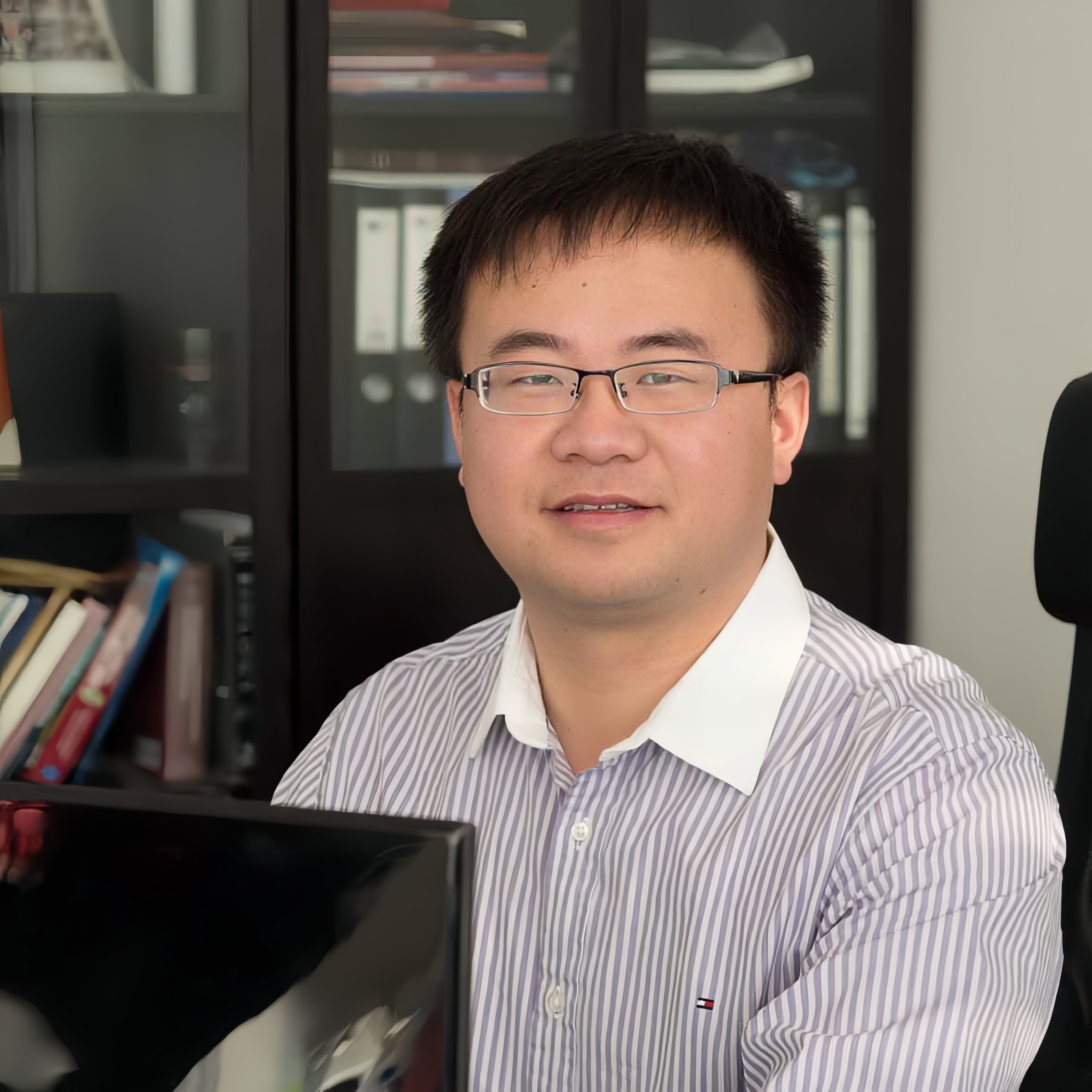 乐投网页版创新论坛第一千七百九十四讲：多元介孔材料的合成与性能研究