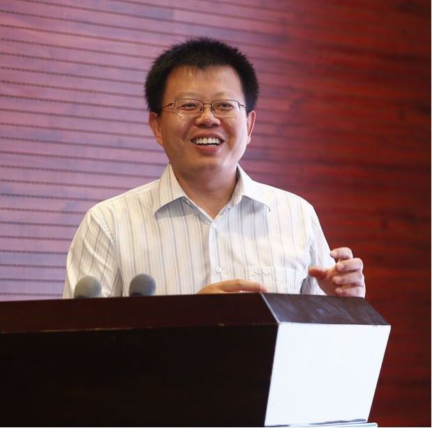 乐投网页版创新论坛第九百八十九讲暨校庆118周年学术讲座：后摩尔时代微电子新器件--如何选择科研题目并取得成功