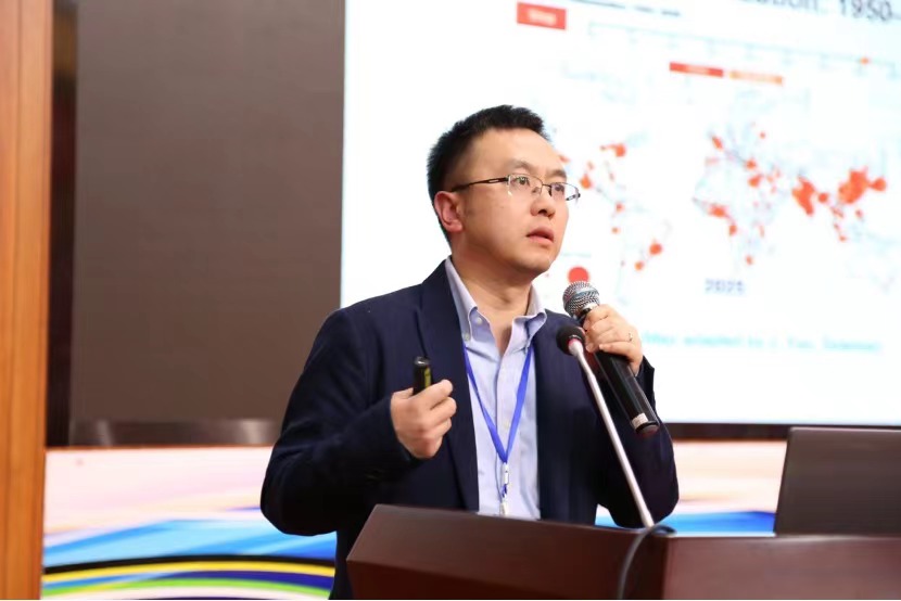 乐投网页版创新论坛第一千五百三十八讲：夜间灯光遥感数据在研究城市问题中的应用