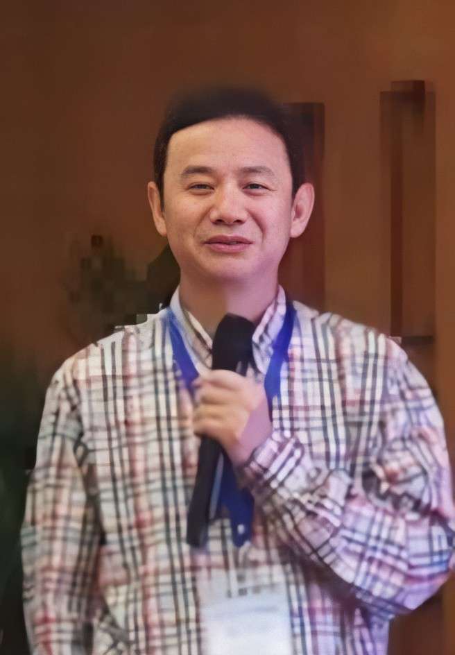 乐投网页版创新论坛第九百五十四讲： Entropy and Emergency of topological Dynamical Systems 