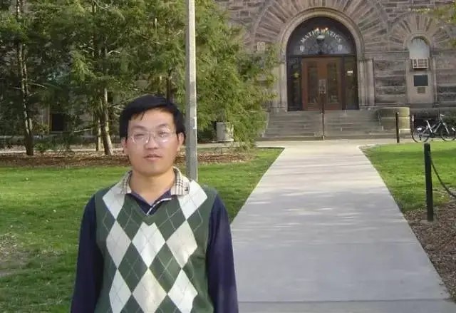 乐投网页版创新论坛第一千六百八十一讲：Problems and results on determinants involving Legendre symbols
